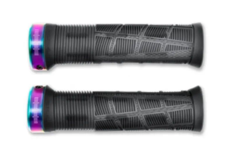 Acid Disrupt Grips in Translucent Black/Oil Slick