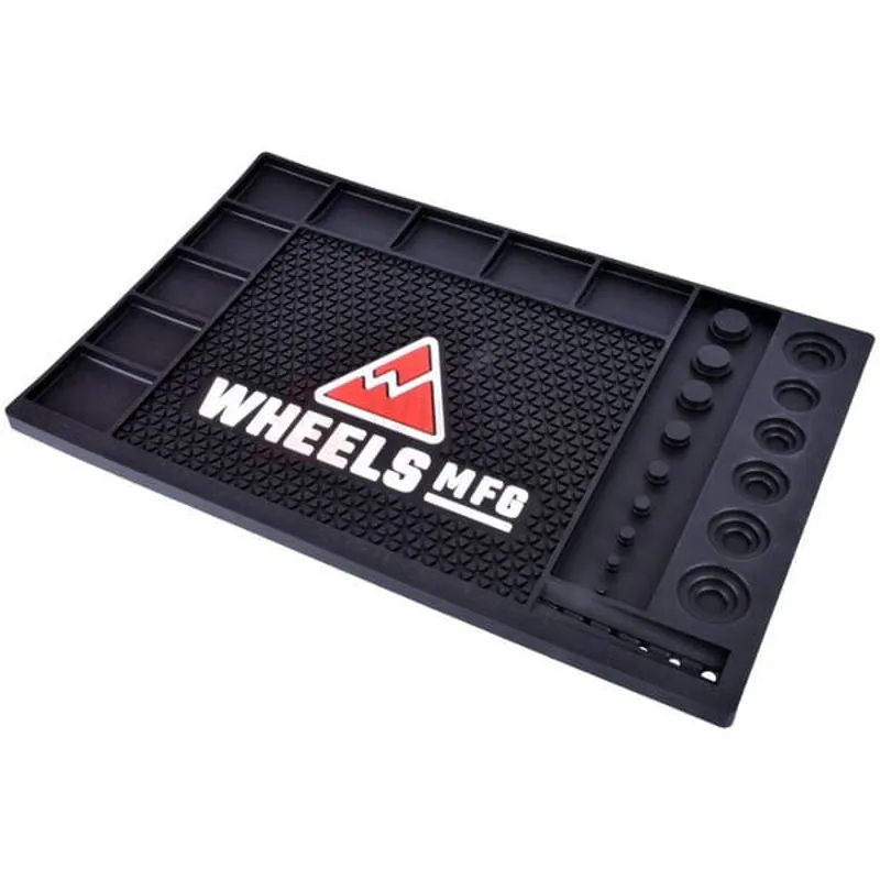 Wheels Manufacturing Ultimate Benchtop Mat in Black